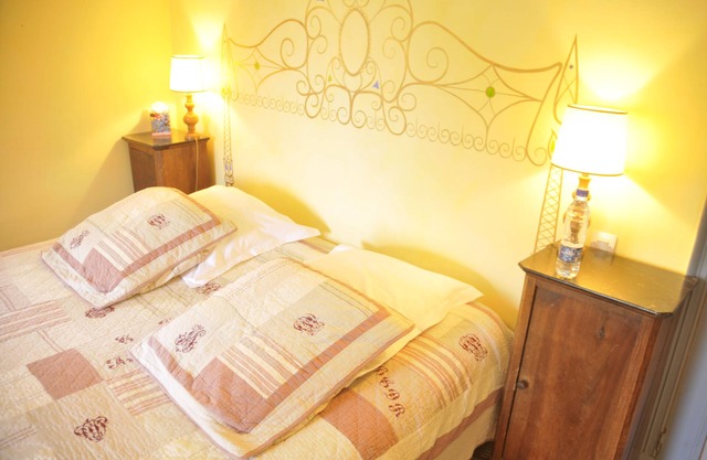 The Estiu: pou cottage 4 to 6 people with private outdoor jacuzzi
