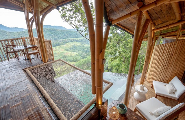The Floating Treehouse Villa By Avana - A Dreamy Treehouse with a View