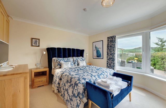 THE GRANARY, pet friendly, with a garden in Powburn