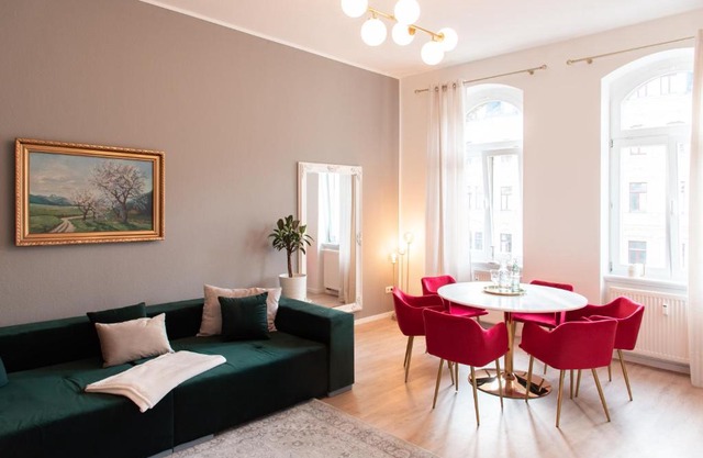 The Grande Kaßberg Apartment - Balkon, Netflix, Nespresso, Zentral
