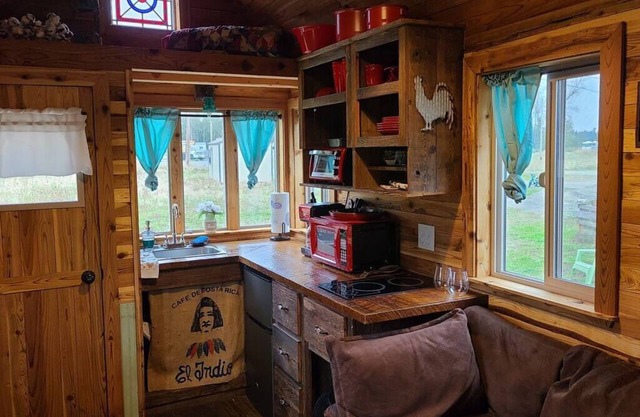 The Green Tiny Home On The Farm, Buckley, WA