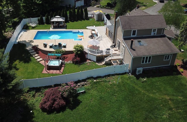 The Hudson Hideaway! Pool, Hot Tub, Sauna ~1HR to NYC