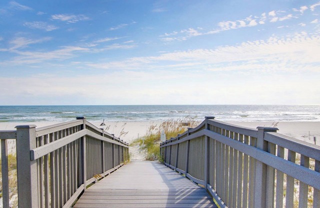 The Key Lime Cottage | Pet Friendly, Pool, Canal!