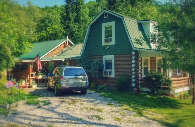 The Lodge The Original Chestnut Log Cabin