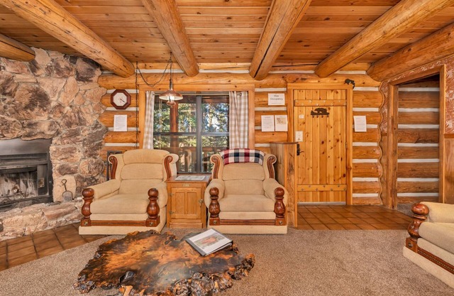 The Log Home Quintessential Log Cabin in Ynp!