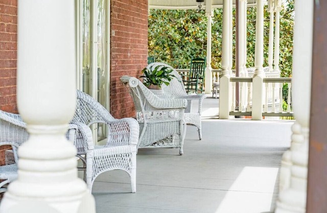 The Long Run | 2 CA King Size Beds | Sleeps 8-10