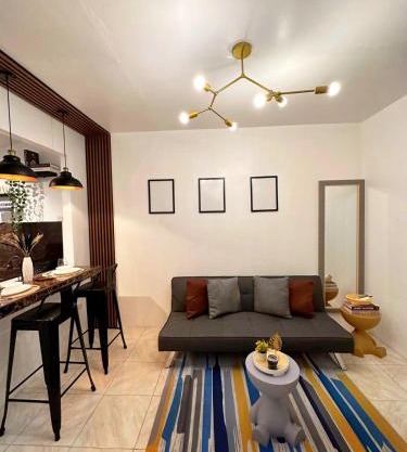 The Lounge Platinum by KRD