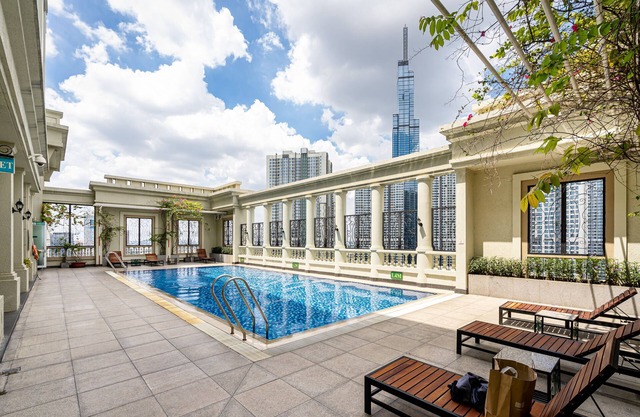 The Manor 2 Apartment - Rooftop Pool