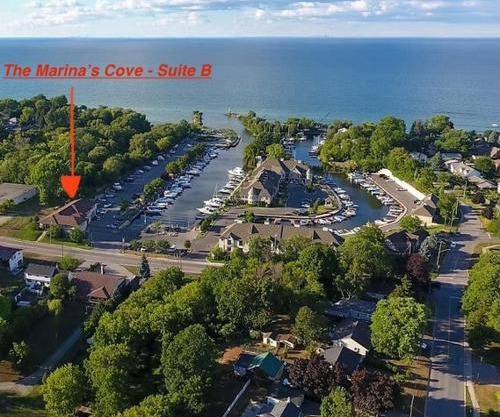 The Marina's Cove - Suite B - WIFI and 2 Free Parking
