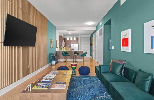 The McConaughey Flat ATX 1BR/1BA