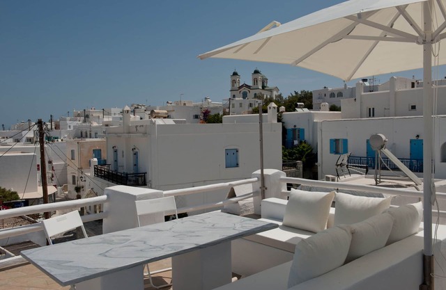 The "Meltemi" house - Traditional and Contemporary!