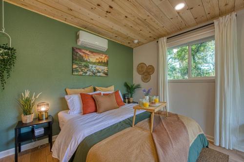 The Mountains are Calling - Private, Guesthouse Retreat near Yosemite