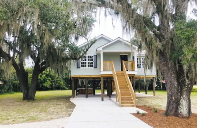 The Oak House in Historic Jean Lafitte