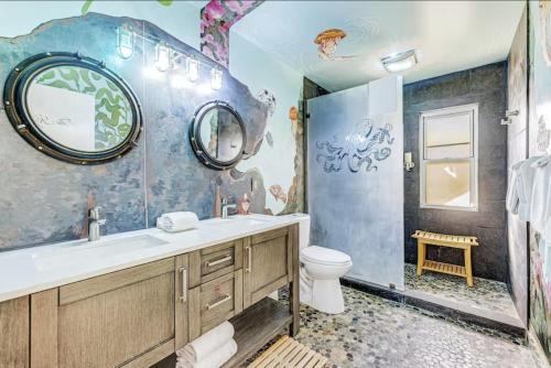 The Ocean View on Monterey Bay, Hot Tub! King Bed!