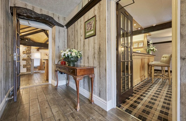 The Old Ginn House Inn