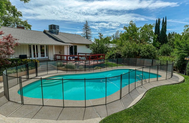 The Olive Get-Away | Pool💦 Game Room🏓 & BBQ♨️