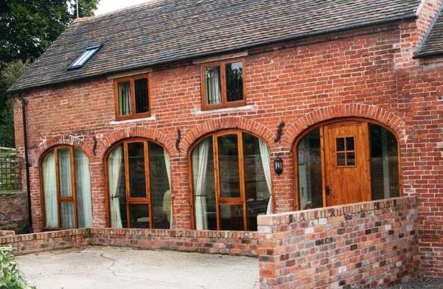 The Parlour - Self-Catering at Boningale Manor