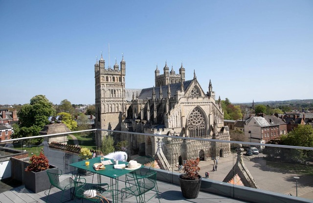The Penthouse - With 360 Private Terrace Views of the Cathedral and Exeter City