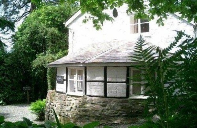 The Pool Cottage