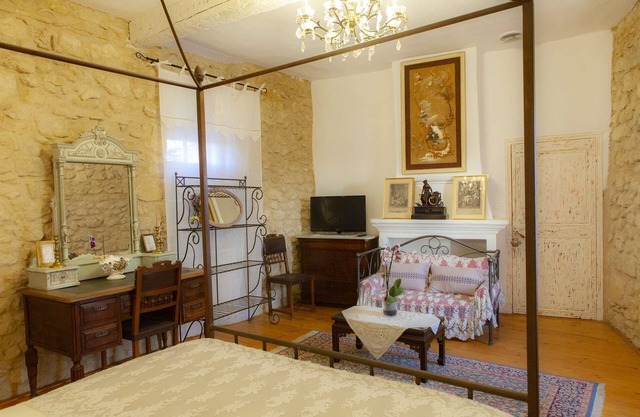 The "Queen Victoria" room