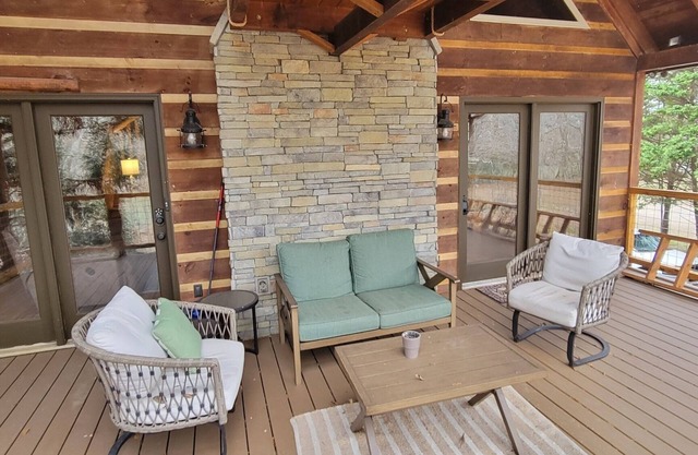 The River's Edge on the Hiawassee nPet Friendly