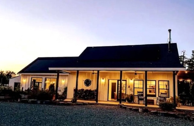 The Rowley Ranch - 4bd/2.5ba Country Dream Home