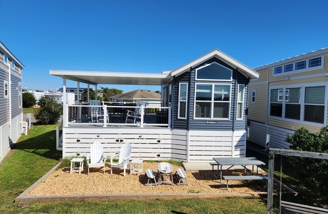 The Seashell Shack - Waterfront Tiny House on Back Bay
