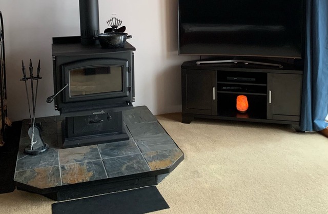 The Shamrock Lakeview Cottage- Enjoy Beach Country