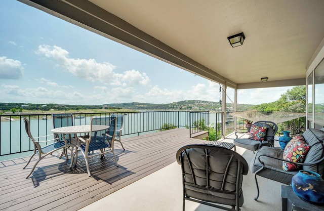 The South Shore of Lake Travis: Spicewood Condo