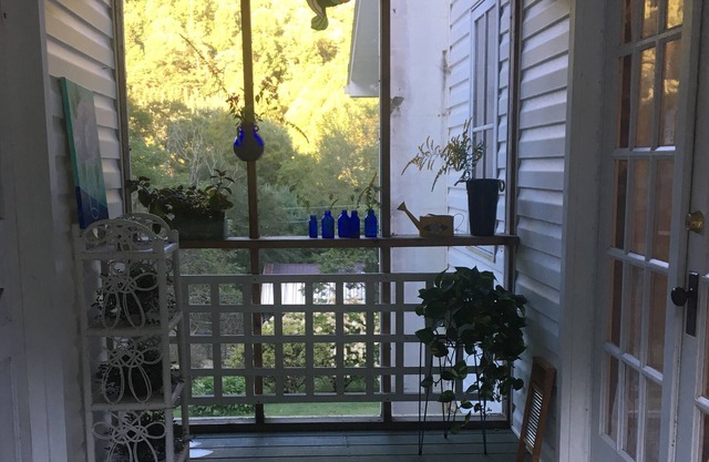 The Springhouse on Mill Creek, 2-story farmhouse near West Jefferson, NC