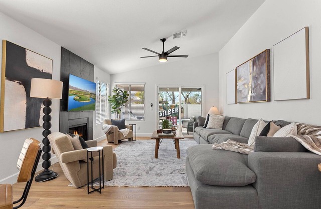 The Sunseeker near downtown Gilbert w/optional heated pool