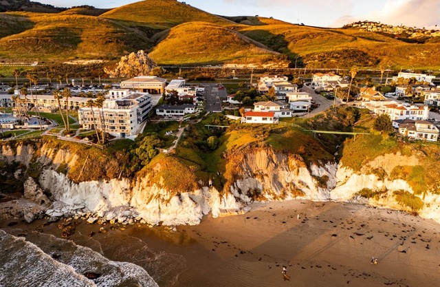 The Tides Oceanview Inn and Cottages
