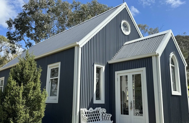 The Tin Tabernacle with spa