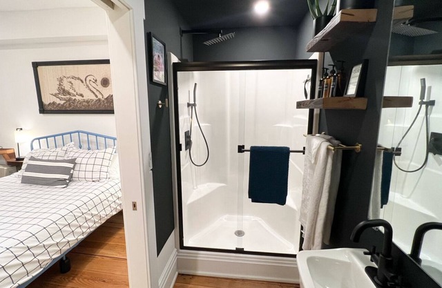 "The Tribute" a flat from Creature and Bloom