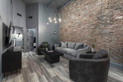 The Urban Bourbon. Sip and Savor