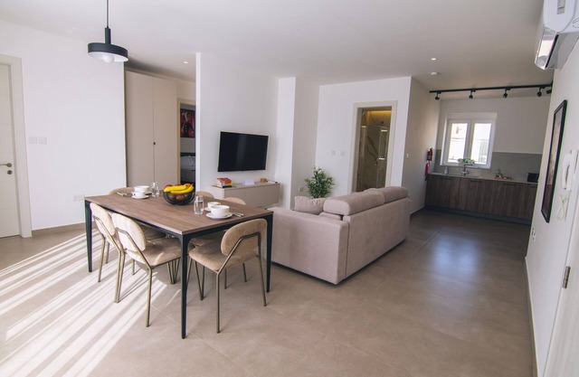 The Valley Collection - Suite A17