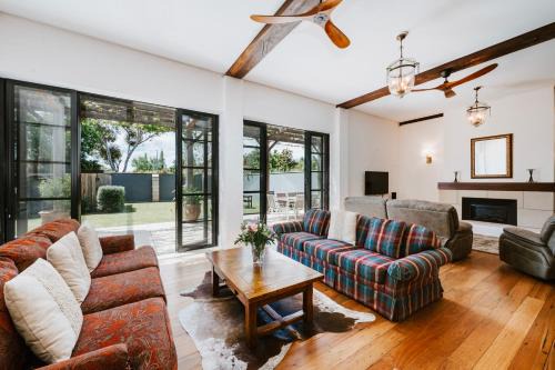 The Warehouse - Heritage Elegance in Central Mudgee