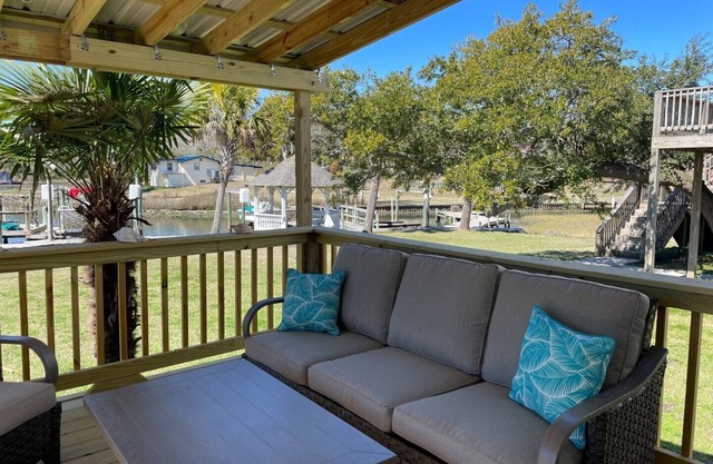 The WATERFRONT Boathouse Cabin!