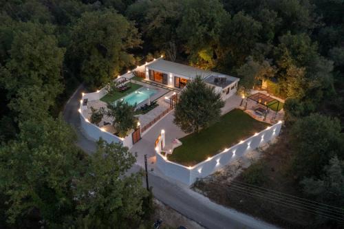 The Well House by IWAWI