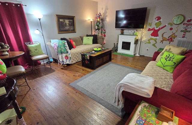 The WHOVILLE HOUSE! Spacious home with tons of games, toys and amenities.