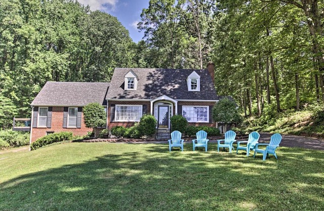 The Wine Cottage Near Veritas & Afton Mountain