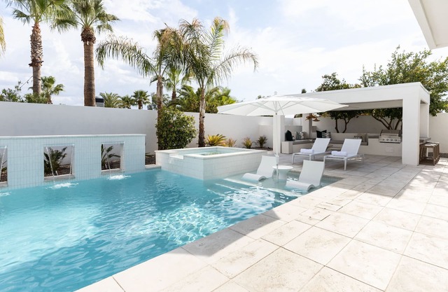 TheDreyfus ~Pool ~Jacuzzi ~Scottsdale