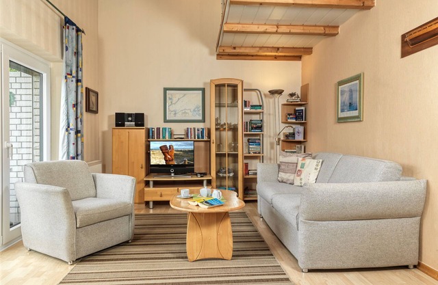 This semi-detached holiday home is located on a plot of over 600m², fenced in wi
