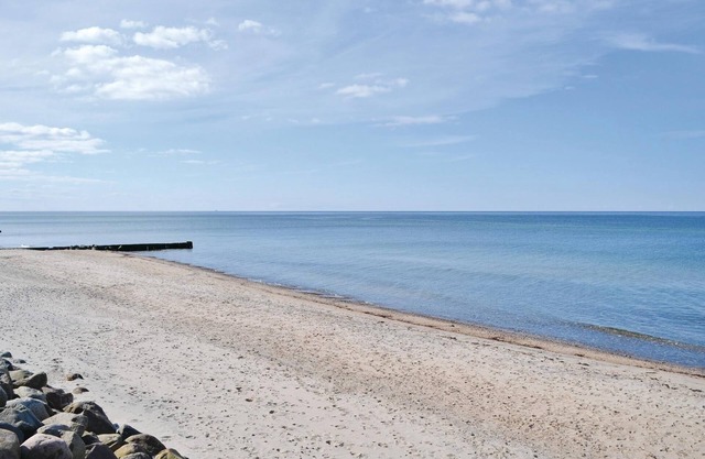 This vacation home is located in an exclusive vacation home area.