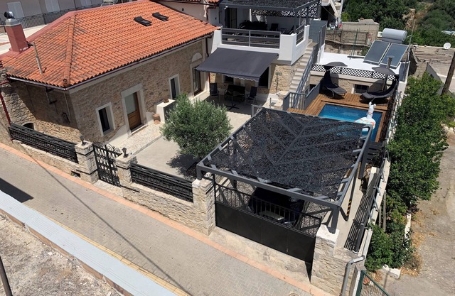 Thrapsano House w/private pool by Hospi