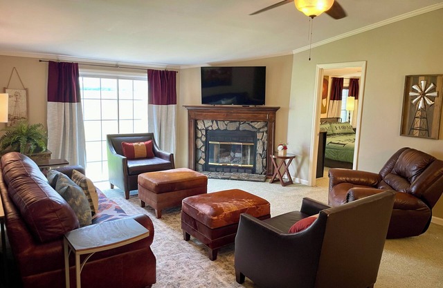 Times Past Ranch House with Ramp and Kid/Pet Friendly