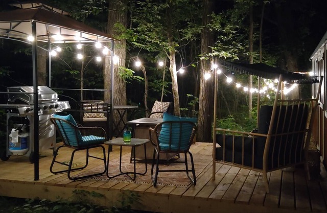 Tiny barn in the woods at Knife Lake Getaway
