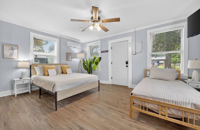 Tiny Haven Unwind in Pensacola