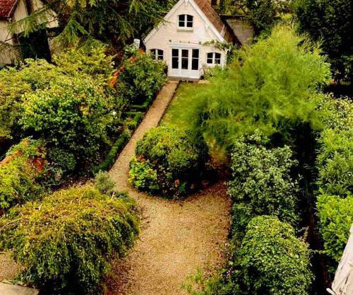 Tiny house au fond du jardin