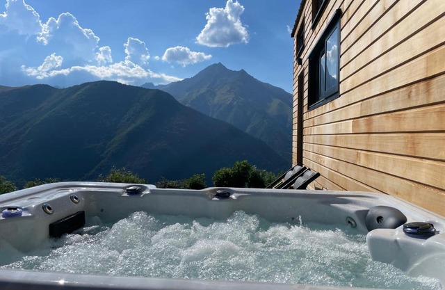 Tiny house avec spa privatif